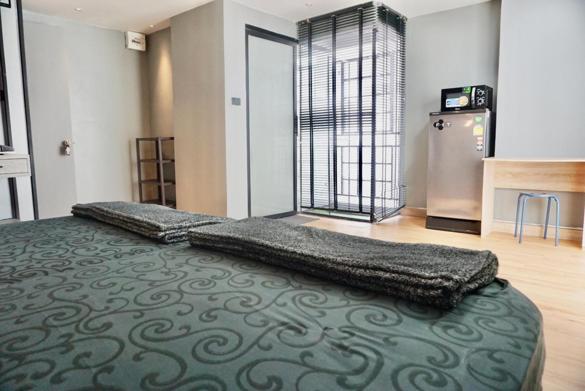 Hip And Funky Apartment Silom Soi 3, With Rooftop View Bangkok Zewnętrze zdjęcie